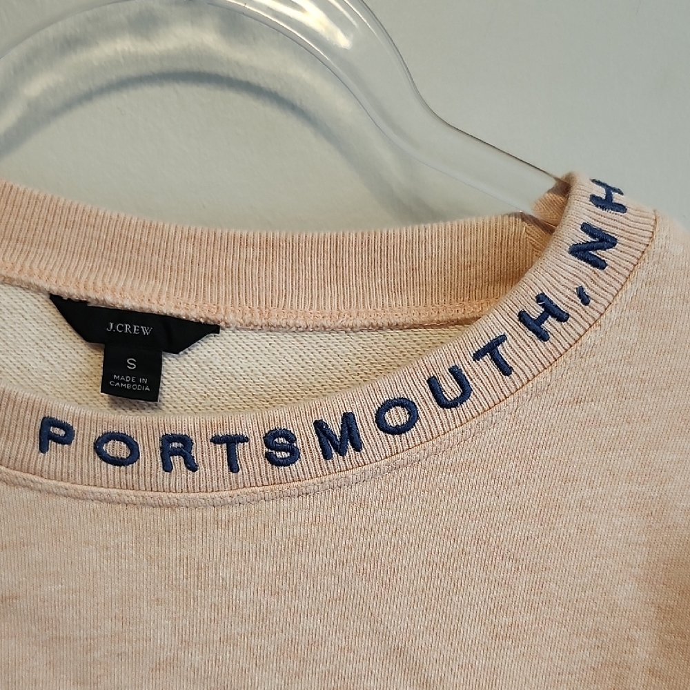 J. Crew Portsmouth NH Crew Neck Creamy Baby Pink Casual Comfy Graphic Sweatshirt - Picture 6 of 9